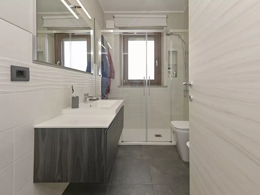 Immagine 28 di Trilocale in affitto  in via rita levi montalicini 58 a Mappano