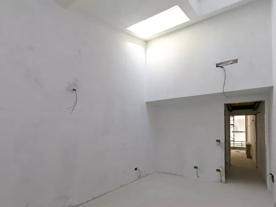 Immagine 16 di Loft/Open space in vendita  in Via Ugo Foscolo 6 a Torino