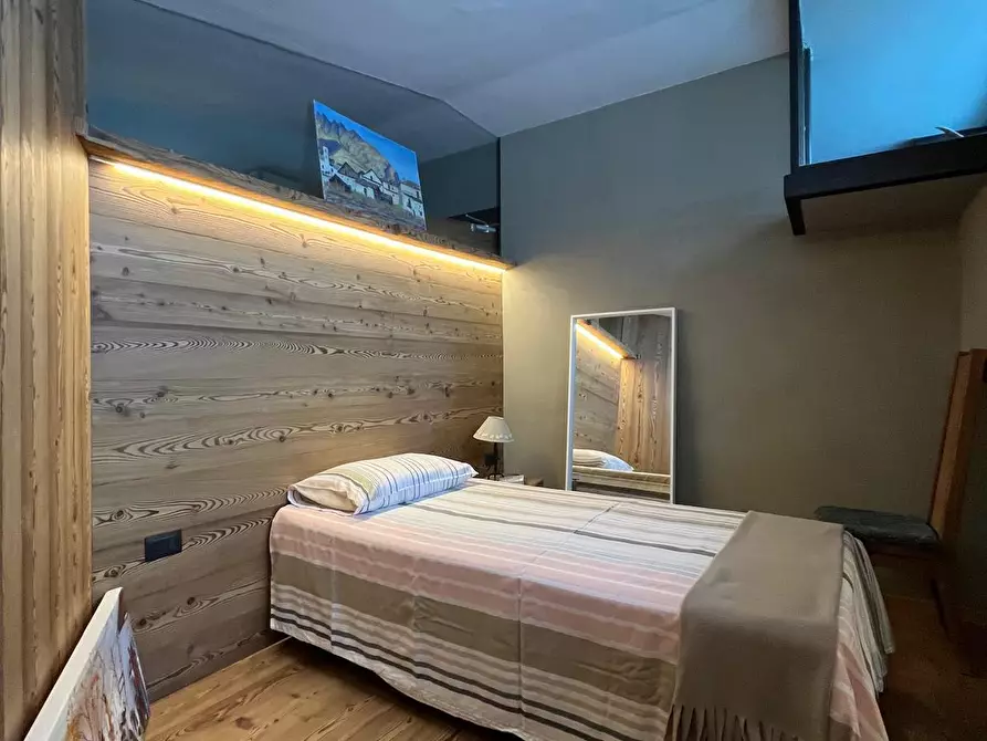 Immagine 97 di Baita in vendita  a Bardonecchia