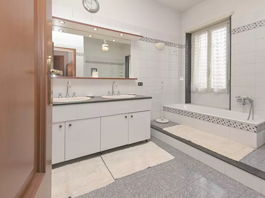 Immagine 35 di Casa bifamiliare in vendita  in Via Sospello 61 a Torino