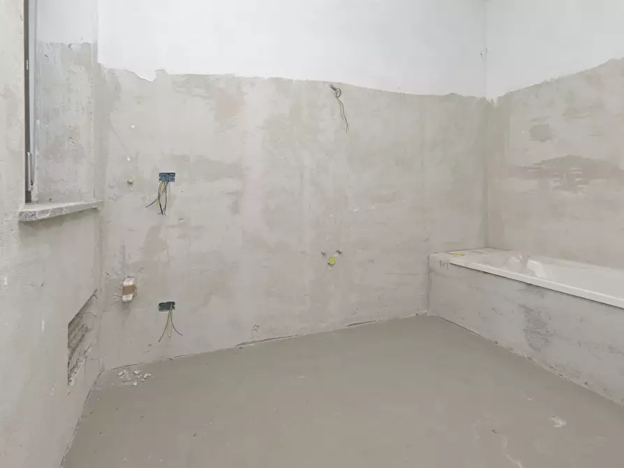 Immagine 48 di Quadrilocale in vendita  in Via Valdambrini 5 a Caluso