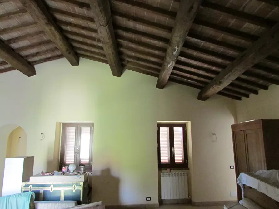 Immagine 27 di Porzione di casa in vendita  a Massa Martana