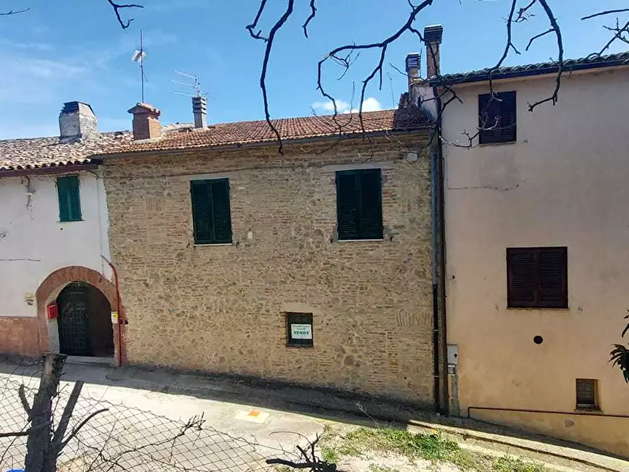 Immagine 1 di Porzione di casa in vendita  a Todi