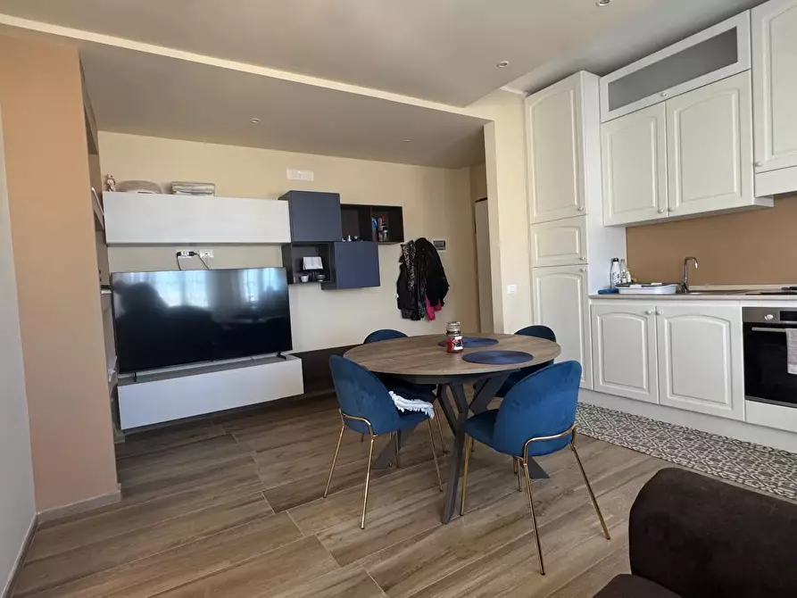 Immagine 1 di Appartamento in vendita  in Via Pasquale Camicia a Monopoli