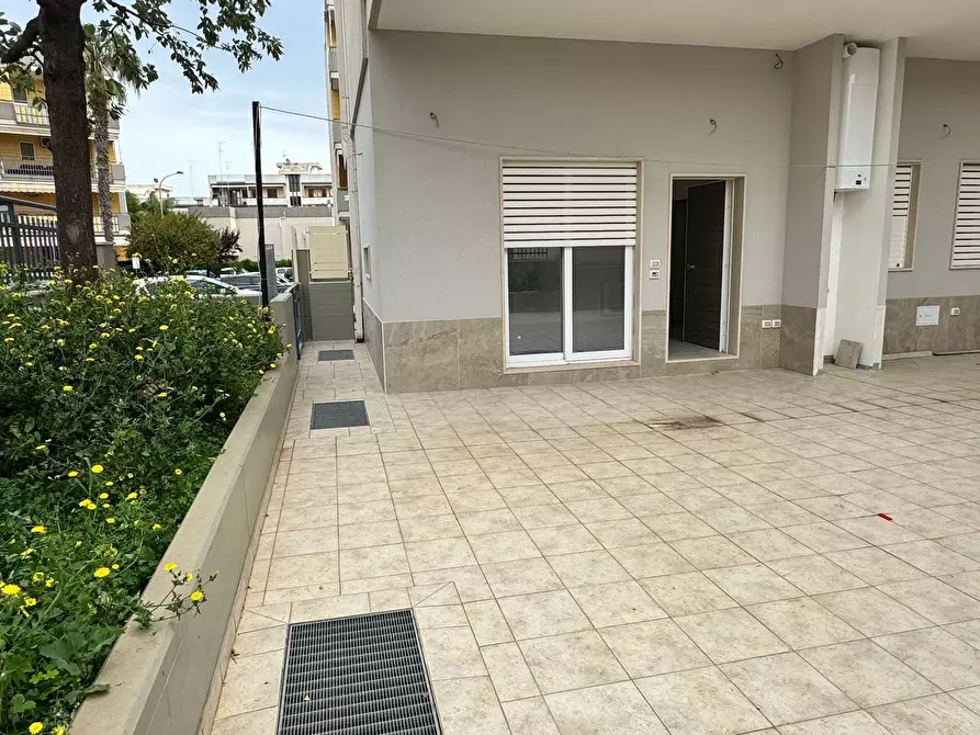 Immagine 8 di Bilocale in vendita  in Via Pietro Lorenzetti a Monopoli