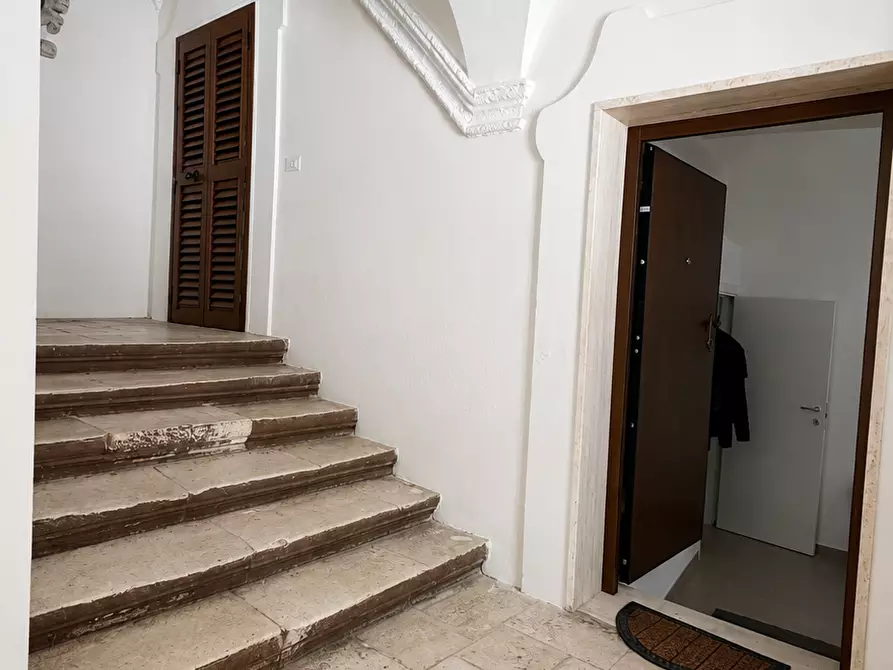 Immagine 16 di Trilocale in vendita  in Via Orazio Comes 38 a Monopoli