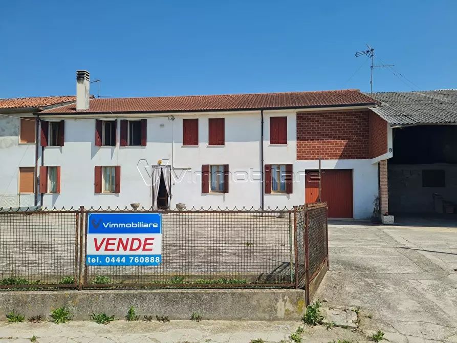 Immagine 2 di Casa bifamiliare in vendita  in Via A. Manzoni 20 a Campiglia Dei Berici