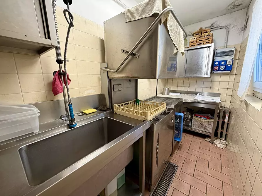 Immagine 22 di Bar / Ristorante in vendita  a Zola Predosa