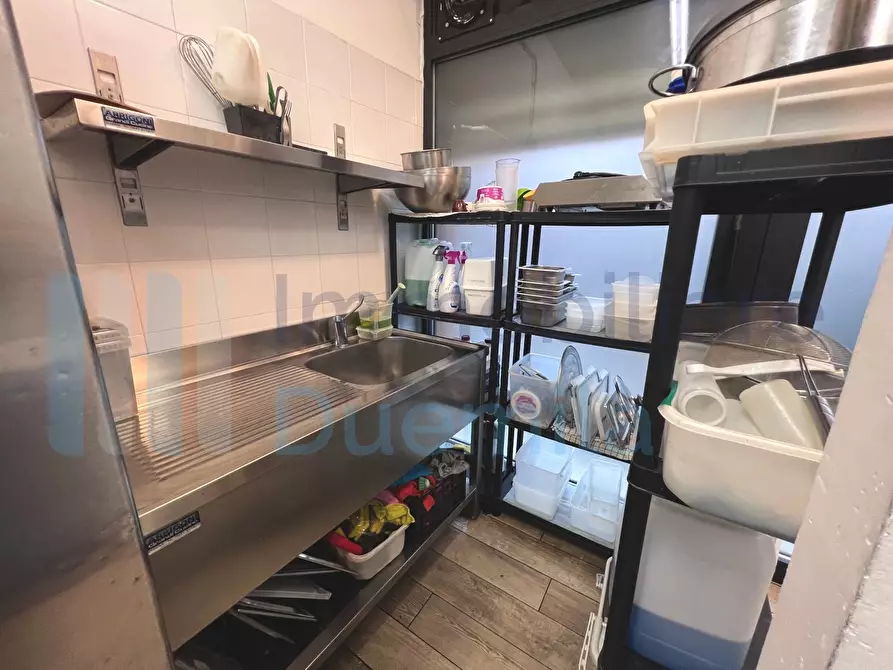 Immagine 21 di Attività artigianale in vendita  a Bologna