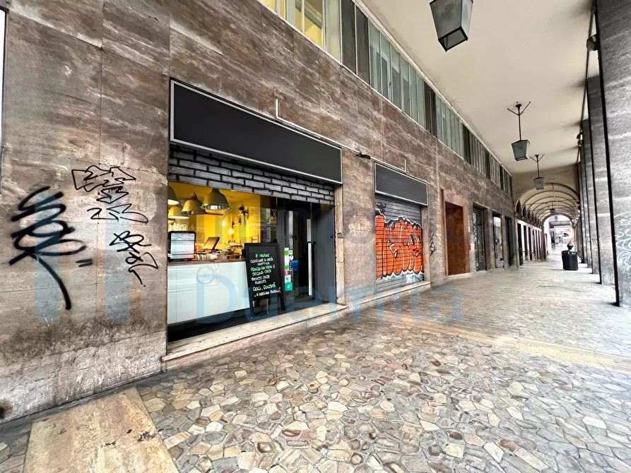 Immagine 30 di Bar / Ristorante in vendita  a Bologna