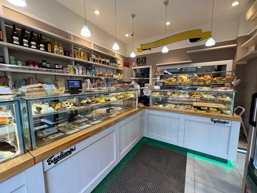 Immagine 1 di Attività artigianale in vendita  a Bologna