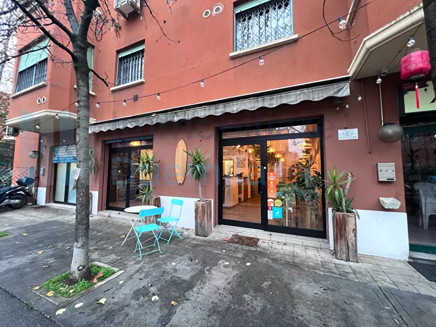 Immagine 25 di Attività artigianale in vendita  a Bologna