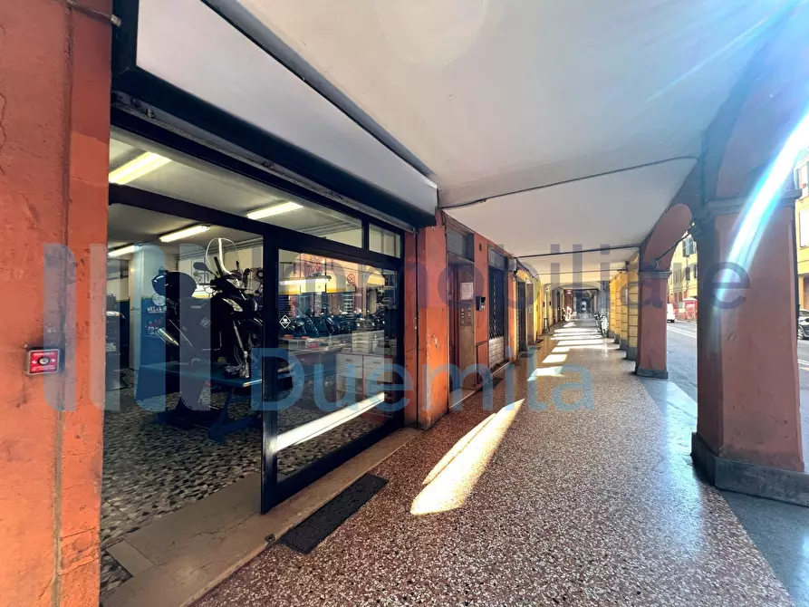 Immagine 19 di Attività artigianale in vendita  a Bologna