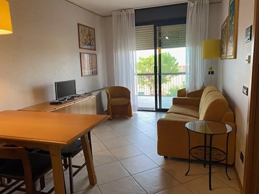 Immagine 11 di Bilocale in affitto  a Desenzano Del Garda