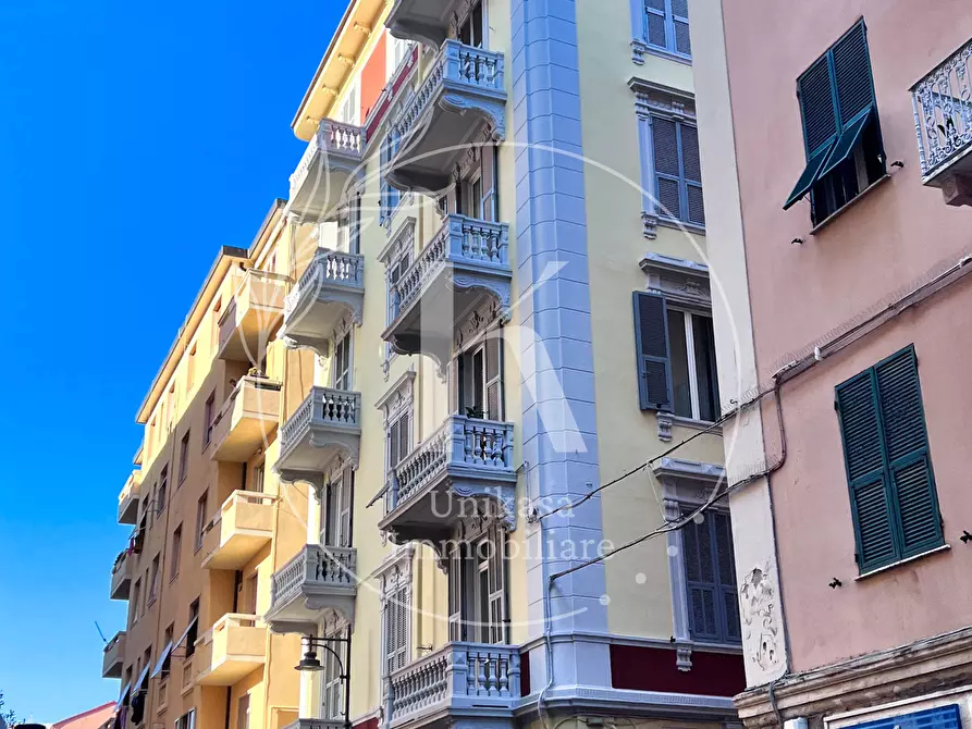 Immagine 26 di Quadrilocale in vendita  in Via Giuseppe Parini 14 a Vado Ligure