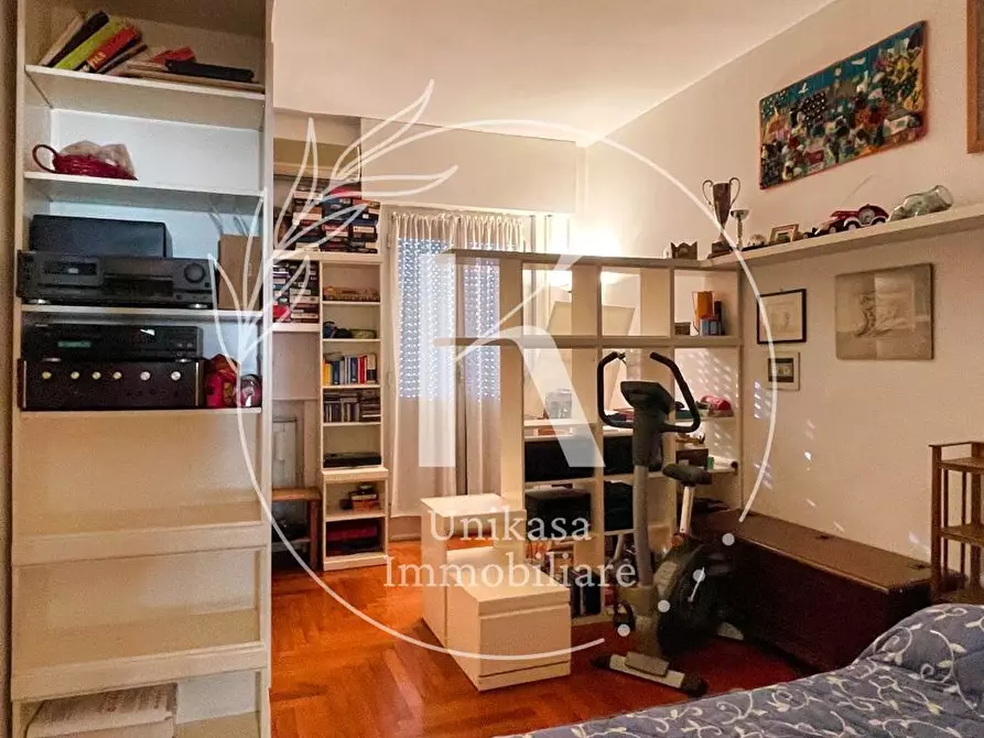 Immagine 17 di Pentalocale in vendita  in Piazza Guglielmo Marconi a Savona