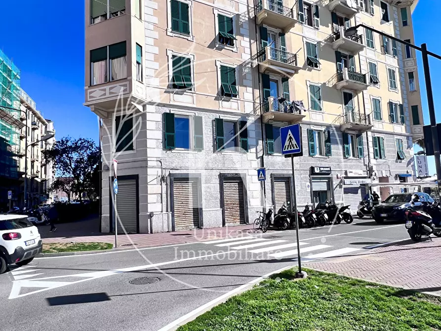 Immagine 4 di Locale commerciale in vendita  in Corso Vittorio Veneto a Savona