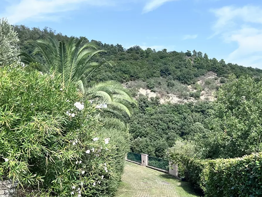 Immagine 15 di Villa in vendita  in Via Alla Strà a Savona