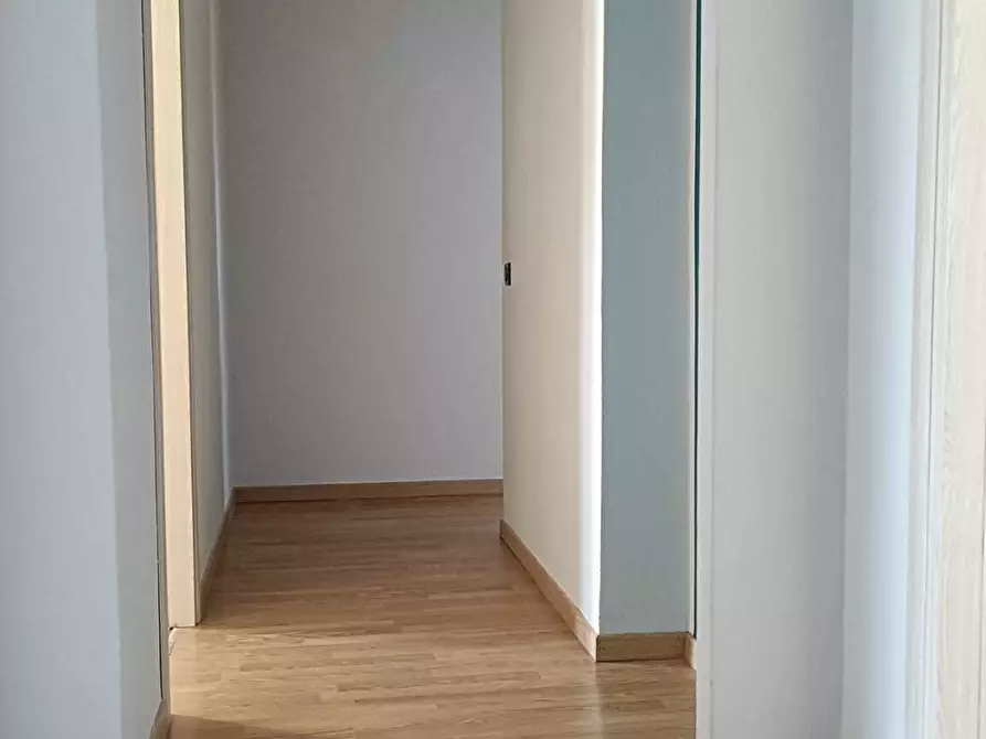 Immagine 16 di Pentalocale in affitto  in Via Luigi Pirandello a Savona
