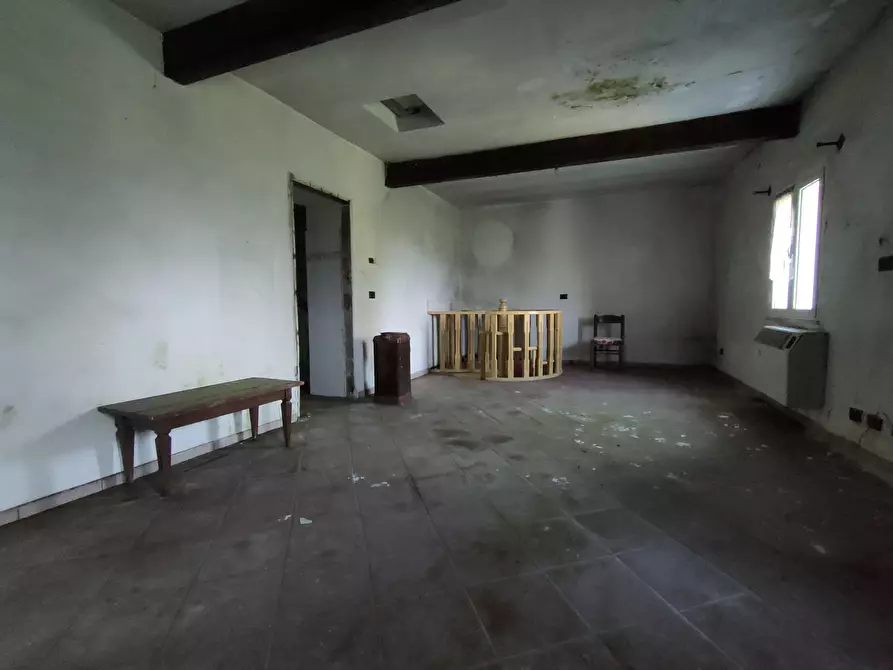 Immagine 13 di Rustico / casale in vendita  in San Bartolomeo del Bosco a Savona