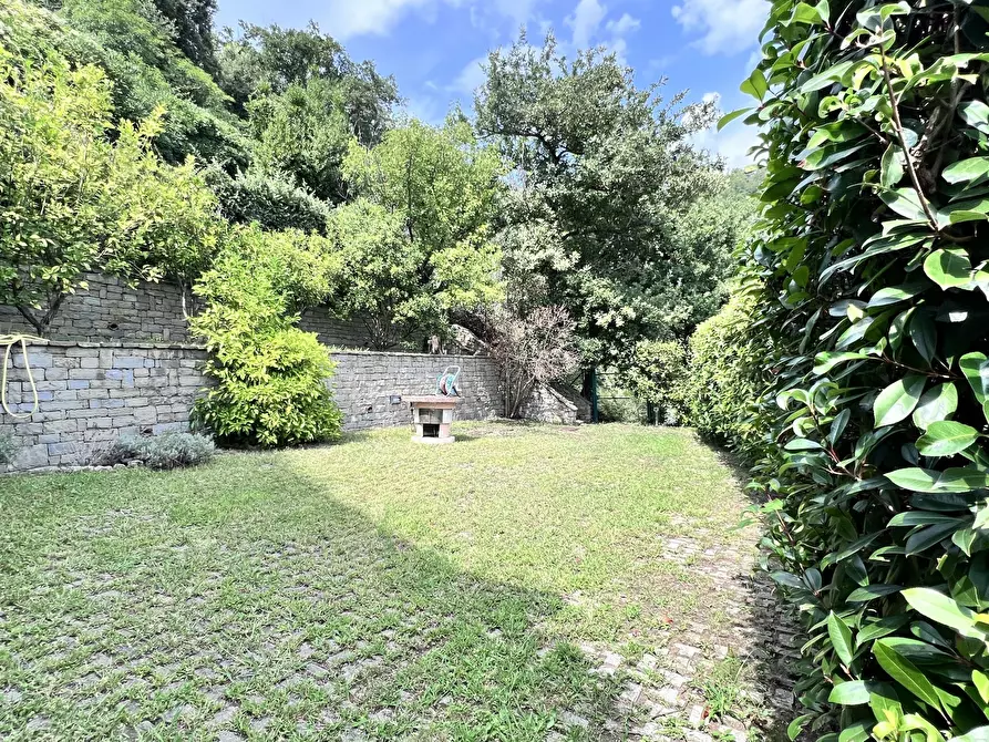 Immagine 8 di Villa in vendita  in Via Alla Strà a Savona