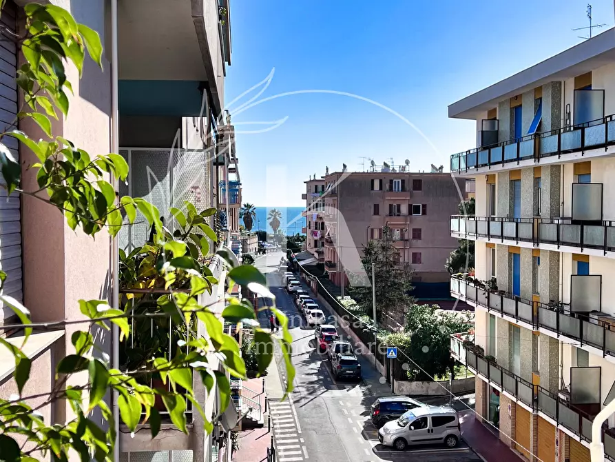 Immagine 25 di Quadrilocale in vendita  in via del forte a Albissola Marina