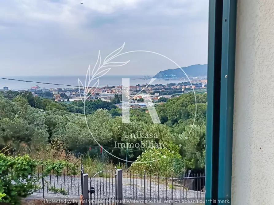 Immagine 26 di Villetta a schiera in vendita  in Via Valcada a Savona