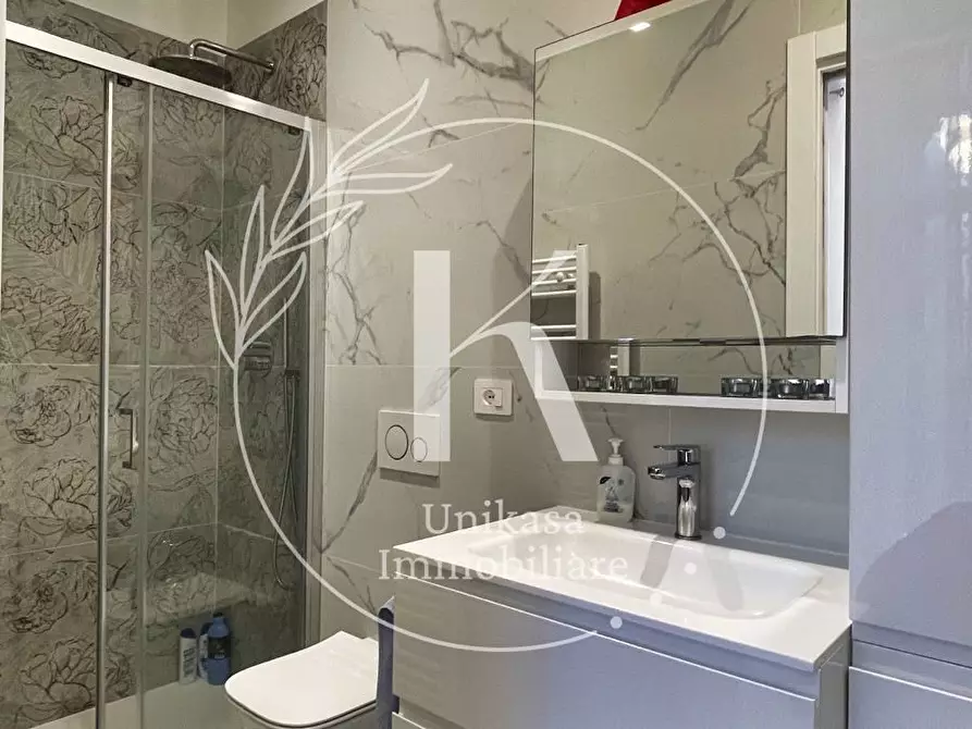 Immagine 19 di Pentalocale in vendita  in Via XX Settembre 31 a Savona