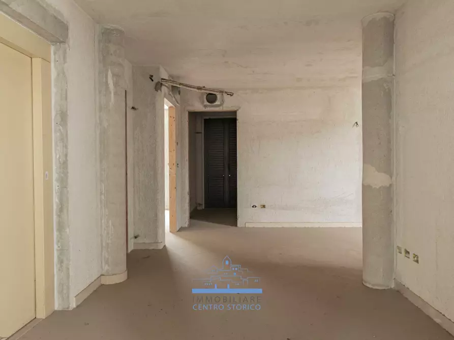 Immagine 41 di Appartamento in vendita  in Via Giuseppe Giusti 4 a Fasano