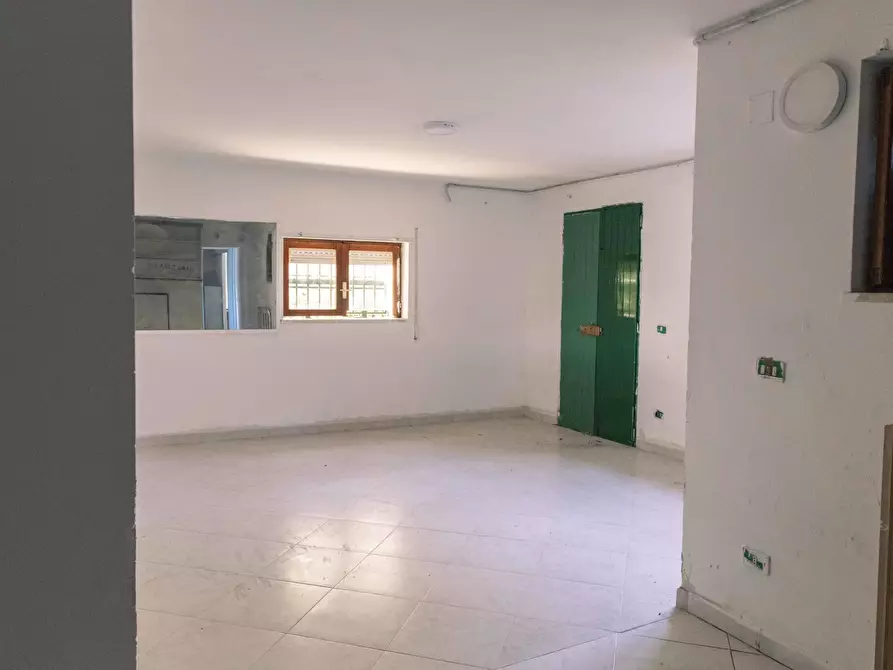 Immagine 9 di Villa in vendita  11 a Ostuni