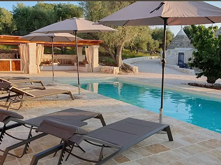 Immagine 4 di Villa in vendita  in CONTRADA  PASCAROSA a Ostuni