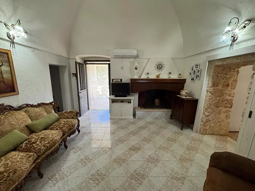 Immagine 31 di Villa in vendita  in Strada Provinciale 29 a Ceglie Messapico