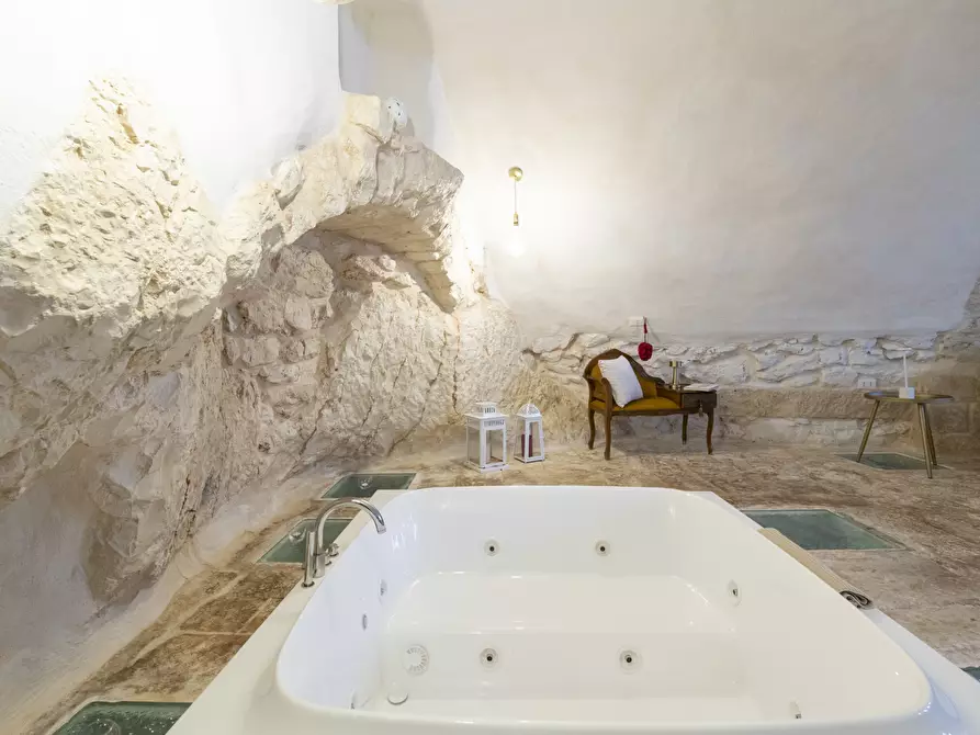 Immagine 26 di Casa indipendente in vendita  in Piazza della Libertà a Ostuni