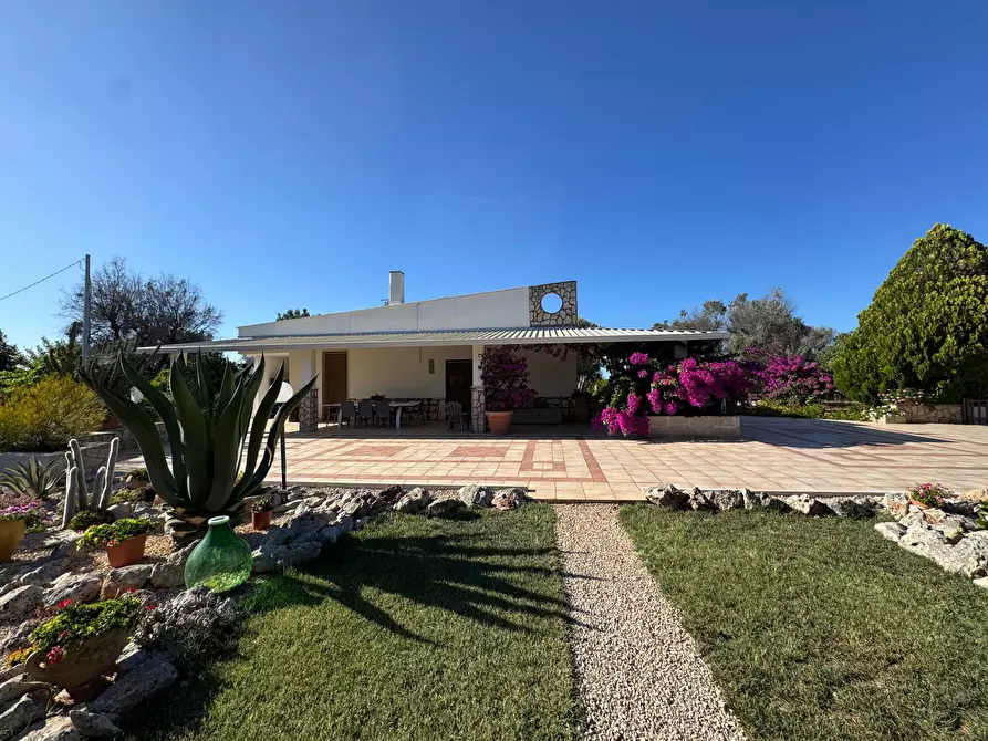 Immagine 27 di Villa in vendita  in Strada Provinciale 29 a Ceglie Messapico