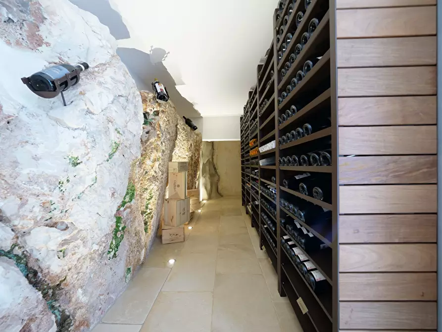 Immagine 16 di Villa in vendita  in SP29 31 a Ostuni