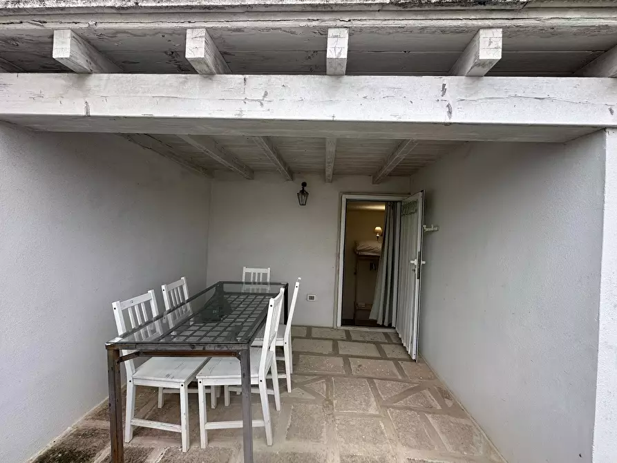 Immagine 14 di Casa indipendente in vendita  in Via Roberto Guiscardi a Ostuni