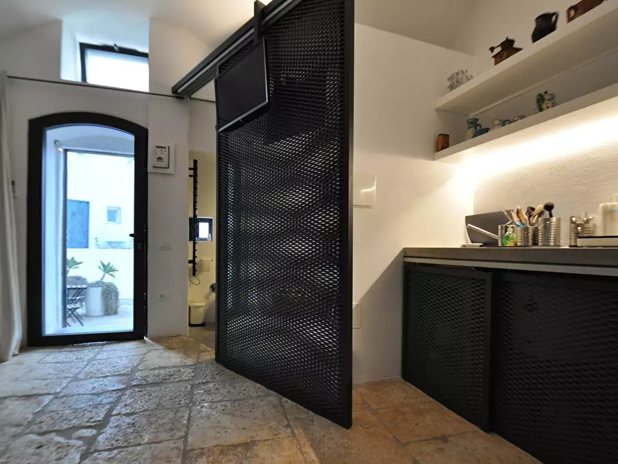 Immagine 8 di Casa indipendente in vendita  in VICO PERGOLA a Ostuni