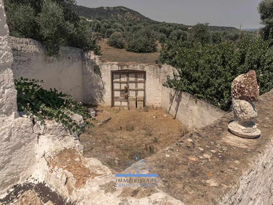 Immagine 24 di Rustico / casale in vendita  a Ostuni