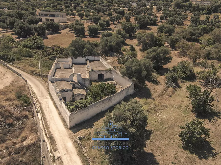 Immagine 48 di Rustico / casale in vendita  a Ostuni