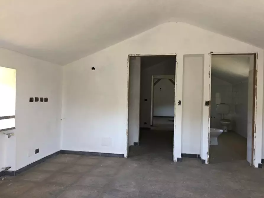 Immagine 35 di Rustico / casale in vendita  a Pontinvrea