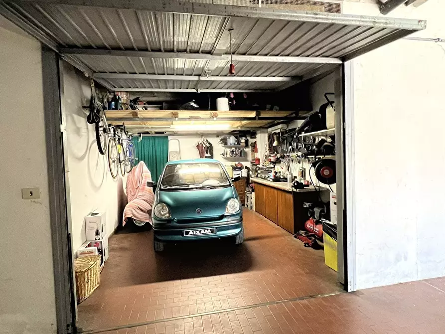 Immagine 37 di Appartamento in vendita  in SP49 41 a Urbe