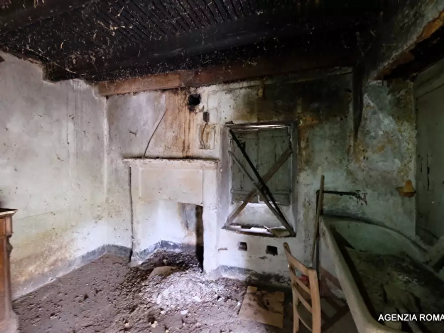 Immagine 11 di Rustico / casale in vendita  a Tiglieto