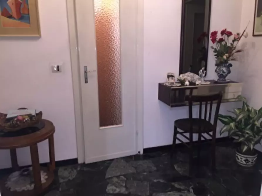 Immagine 15 di Appartamento in vendita  a Savona