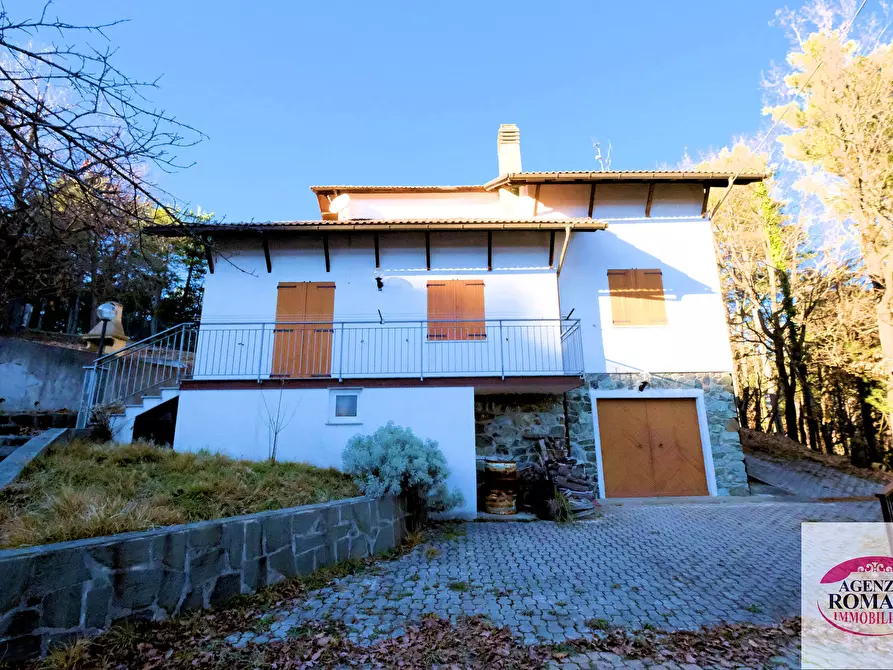 Immagine 5 di Villa in vendita  in Via Pian del Faggio 5 a Tiglieto