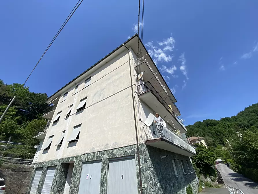 Immagine 1 di Trilocale in vendita  in Via E. Ramorino 3/5 a Urbe