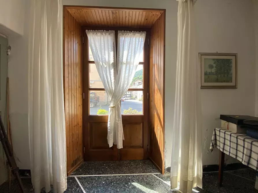 Immagine 38 di Palazzo in vendita  in Via Stefano Ramorino 3 a Urbe