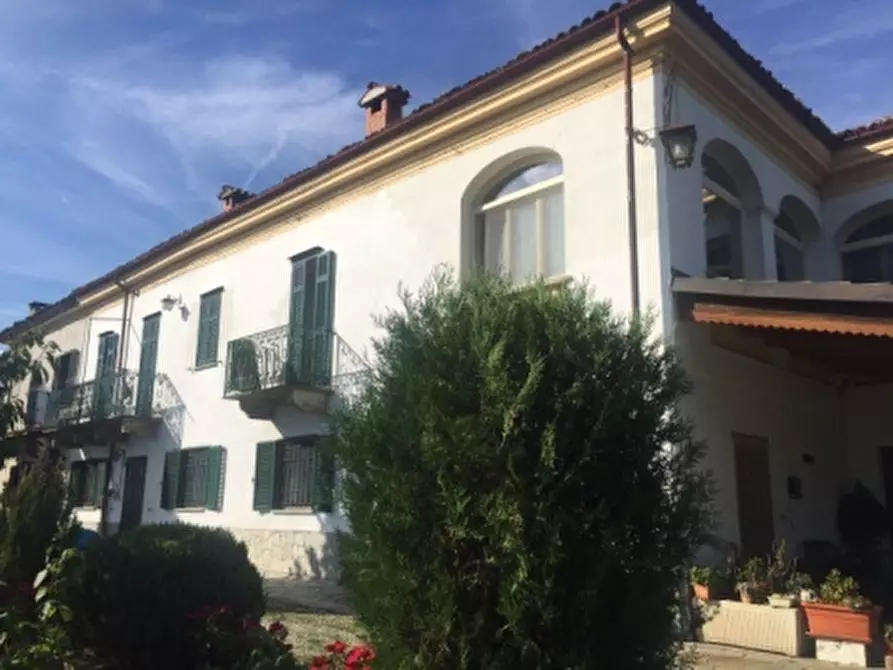 Immagine 2 di Porzione di casa in vendita  a Acqui Terme