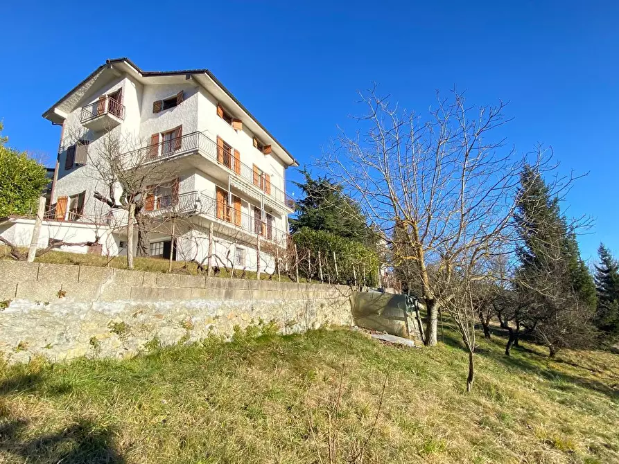 Immagine 1 di Casa trifamiliare in vendita  in SP210 276 a Ponzone