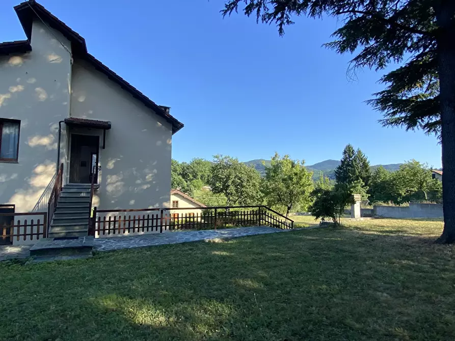 Immagine 4 di Casa bifamiliare in vendita  in via divisione alpine a Tiglieto
