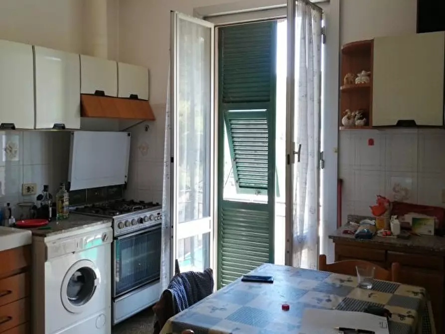 Immagine 3 di Pentalocale in vendita  in Via Giuseppe Garibaldi 28 a Mignanego